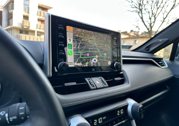 Toyota RAV4 cena 163000 przebieg: 68000, rok produkcji 2021 z Sopot małe 301